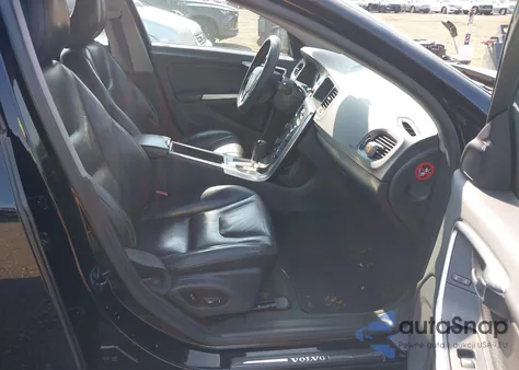 2012 Volvo S60 T5 из США, поврежденный, VIN YV1622FS4C2119147